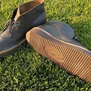 CLARKS Horween Leather Desert Boots Midnite Blue Clarks Desert Boot Chukka Boots 09445 HORWEEN Midnight  main image 2
